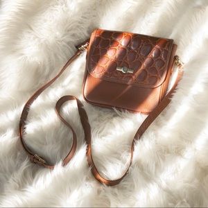 Umme Milano Leather Crossbody Bag 🧡